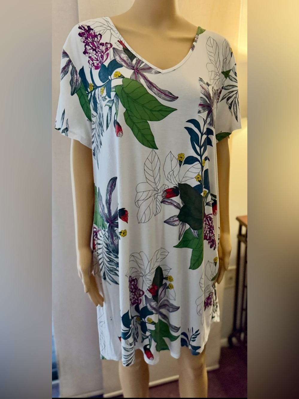 Soma tropical print nightshirt, coverup or loungewear. Sz. XL